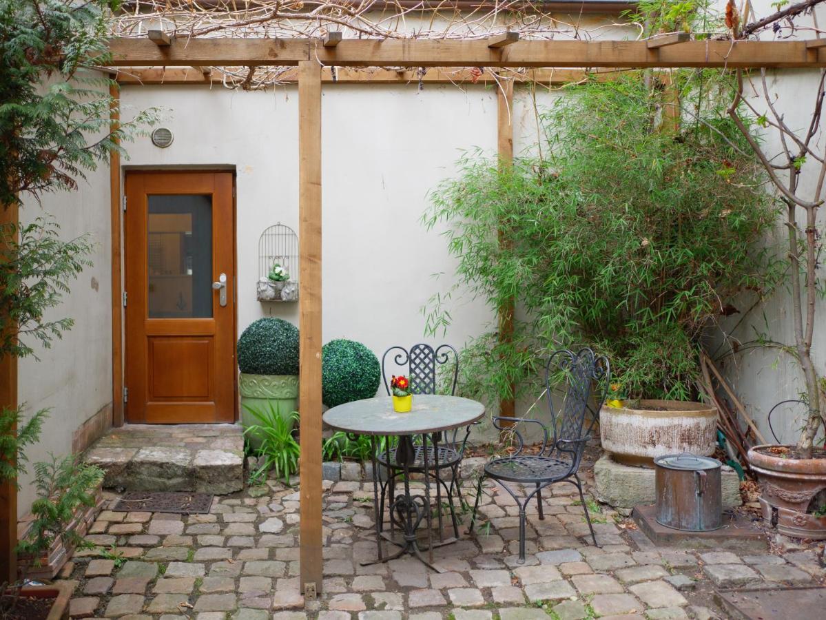 Romantic Nest Under Prague Castle Ngoại thất bức ảnh